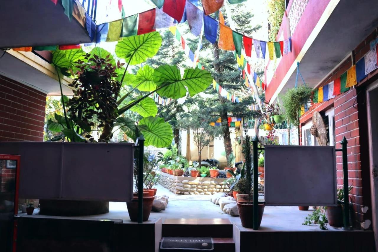 Nirvana Green Peace Home Катманду Экстерьер фото